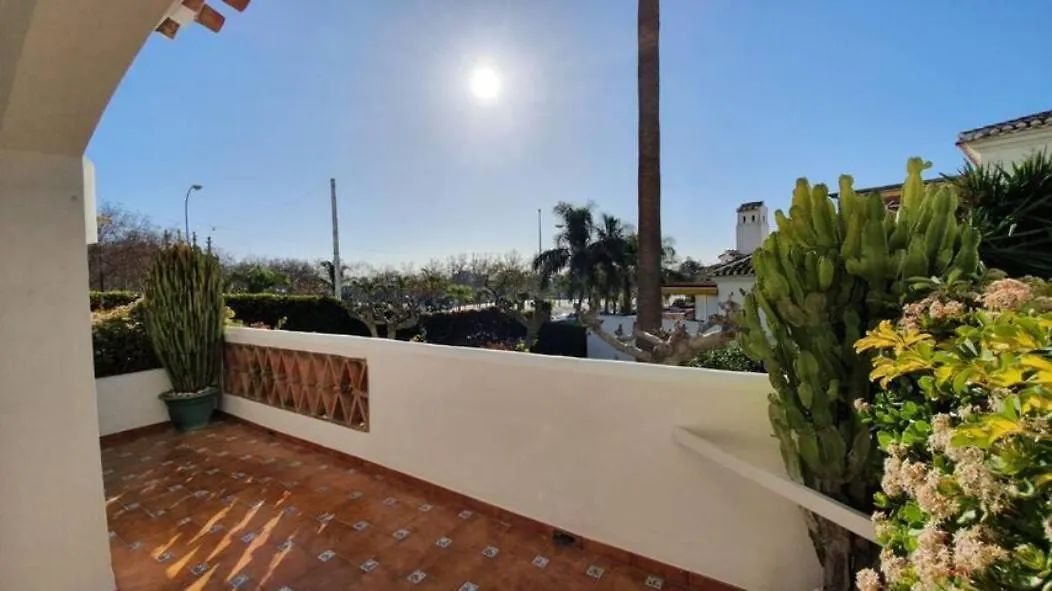 Appartement Pueblo Del Parque Avec Belle Terrasse ベナルマデナ アパート
