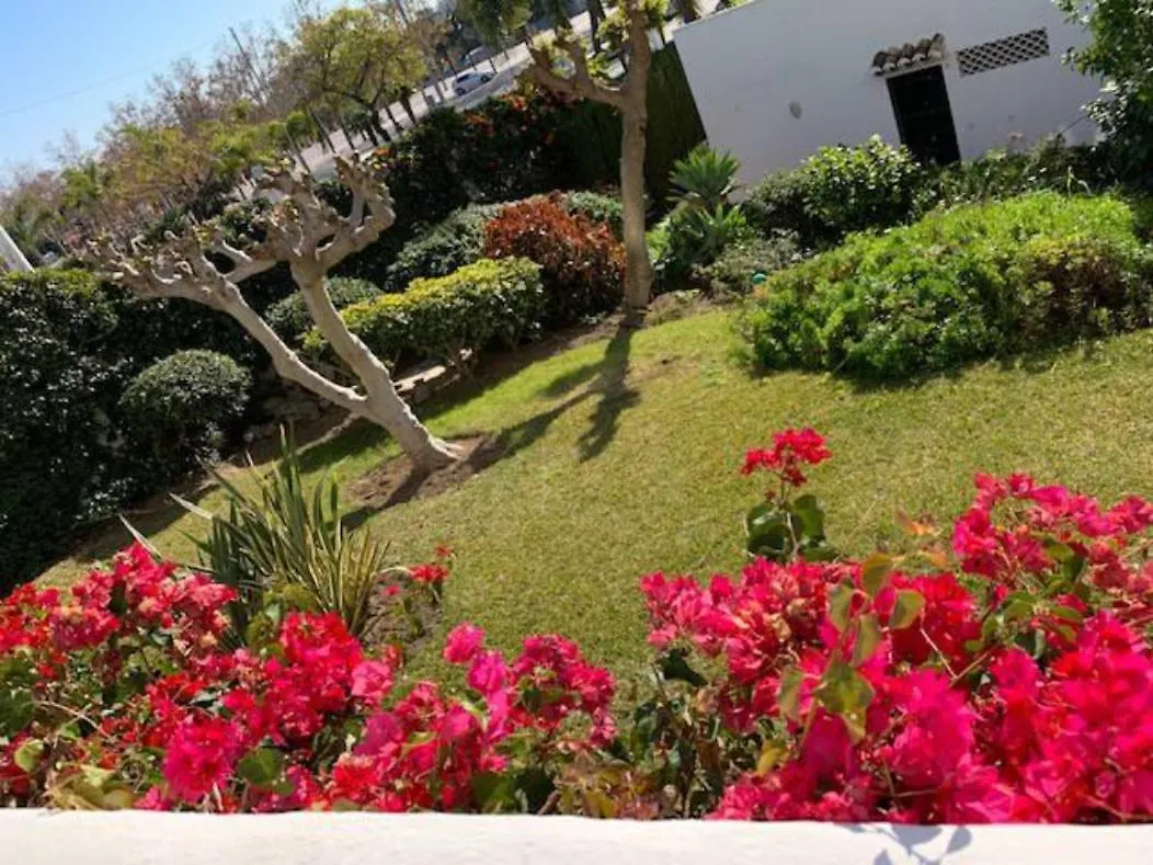 Appartement Pueblo Del Parque Avec Belle Terrasse ベナルマデナ アパート